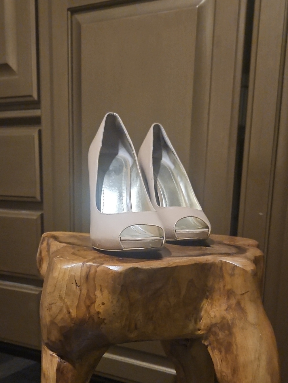 Nine West Light Beige Peep-Toe Pumps